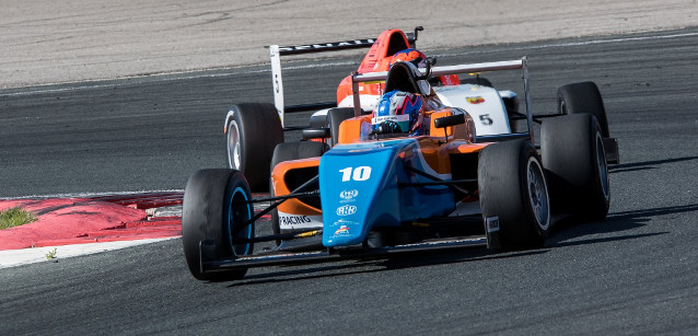 F4 spagnola a Navarra<br />Trionfi per Smolyar, Lundgaard e Viscaal