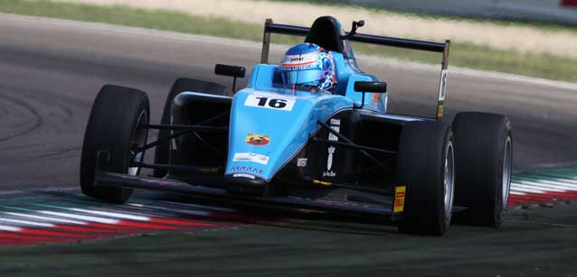 Imola, qualifica 1-2<br />Pole per Armstrong e Van Uitert