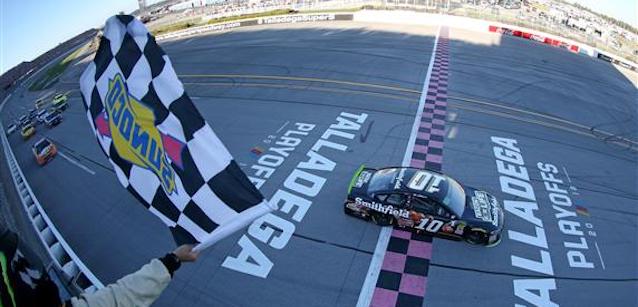 Talladega, gara<br />Almirola la spunta in Alabama