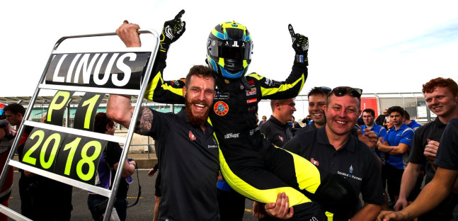 Silverstone, gare<br />Lundqvist campione, poi il dilvuio