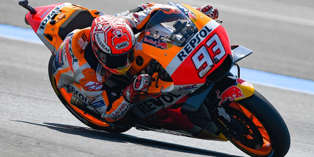 Buriram - Gara<br />Marquez batte Dovizioso all'ultimo giro 