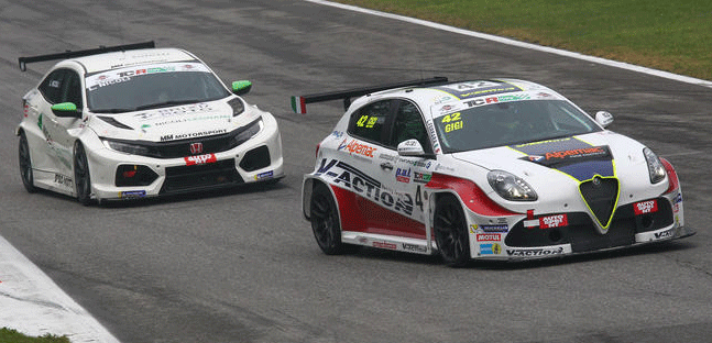 Monza, gara 2<br />Ferrara vince con la Giulietta