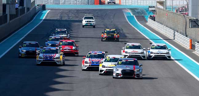 TCR Middle East a Yas Marina<br />Alto&egrave; ed Engstler i vincitori