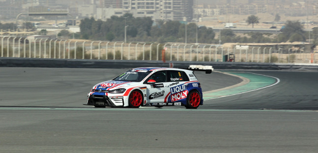 TCR Middle East Series<br />Pole di Engstler a Dubai 