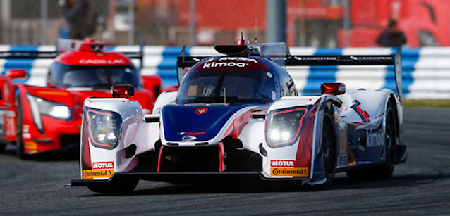 Daytona - 2° giorno<br />Dominio Cadillac, Alonso arranca