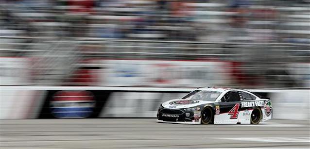 Atlanta, gara: Harvick senza rivali