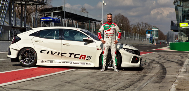 Ritorno in pista per Monteiro<br />Ha testato a Monza la nuova Honda TCR