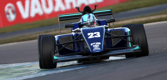 Billy Monger, semaforo verde:<br />corre nella British F3 a Oulton Park