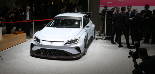 E TCR e Cupra e-Racer,<br />varo ufficiale al Salone di Ginevra