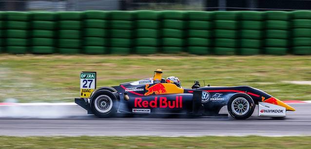 Misano, 2° giorno<br />Ticktum al top, 11 piloti in 17 centesimi!