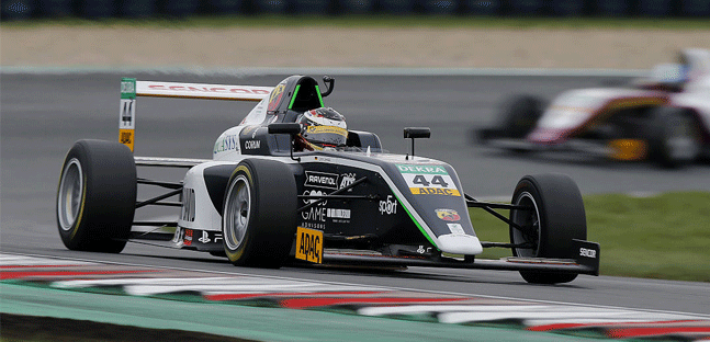 F4 tedesca a Oschersleben, qualifiche<br />Due pole per Zendeli