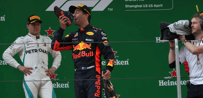 Ricciardo l'uomo Red Bull<br />Vettel rimane il leader