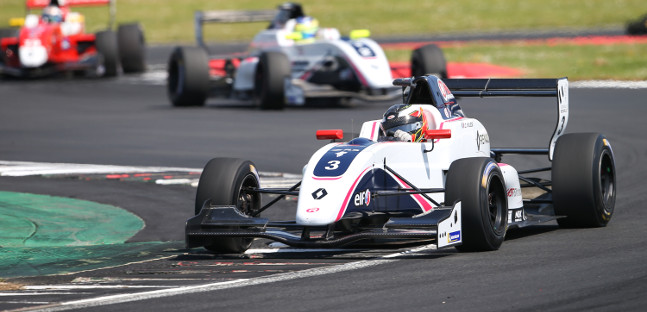 Silverstone, gara 2<br />Milesi sfrutta l'occasione