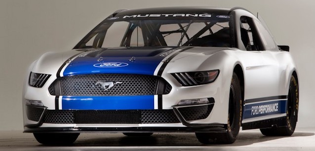 Ford presenta la Mustang... vecchia!