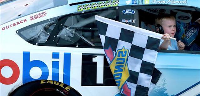 Michigan, gara: Harvick all'ottava