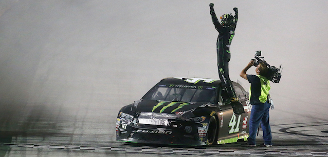 Bristol, gara: Kurt Busch torna al top