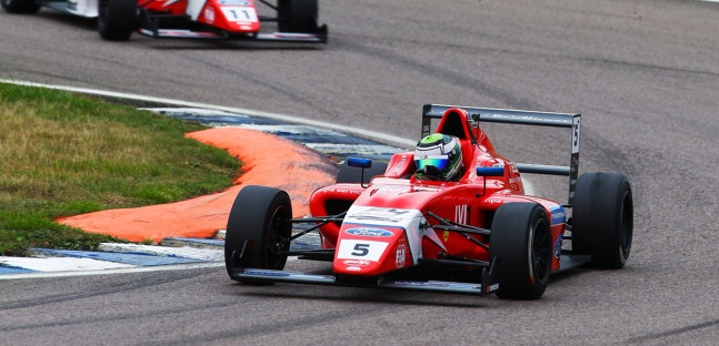 British F4 a Rockingham<br />Pasma scopre il gusto della vittoria