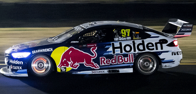 Eastern Creek, gara<br />Van Gisbergen re della notte