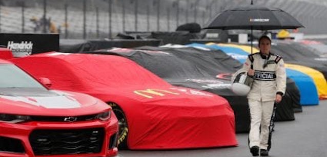 Posticipata per pioggia la Brickyard 400