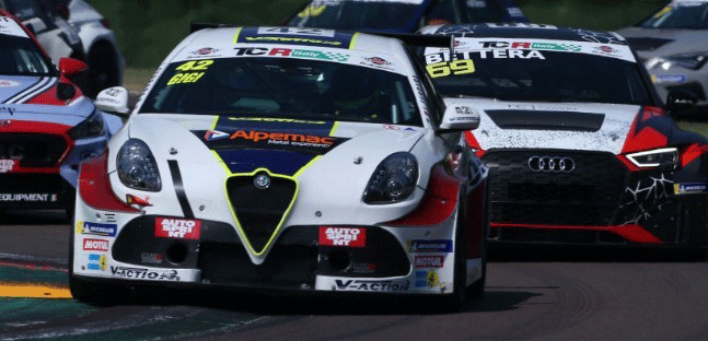 Mulsanne debutta nel TCR Italia<br />A Vallelunga una Giulietta per Ceccon