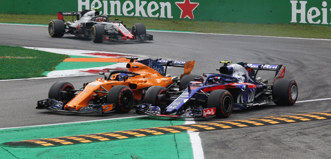 Gasly e Magnussen accusano<br />"Alonso non ha rispetto"