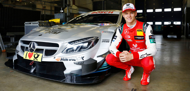 Mick Schumacher prova la Mercedes:<br />"Mi sono divertito, grande esperienza"