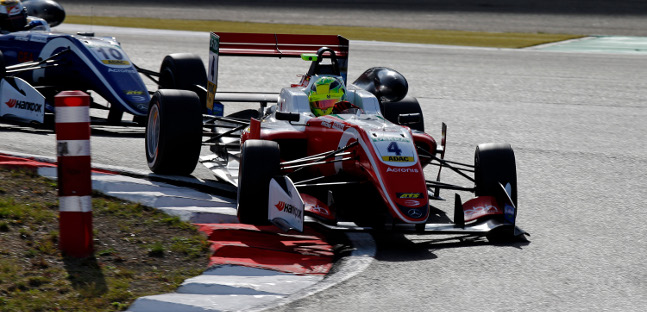 Nurburgring, qualifica 2<br />Schumacher si prende le pole