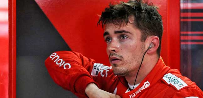 Leclerc e Ferrari, penalit&agrave; pi&ugrave; multa:<br />che pericolo quell'ala volata contro Hamilton