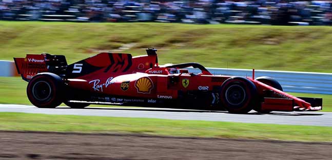 Suzuka - Qualifica<br />Prima fila Rossa con Vettel-Leclerc