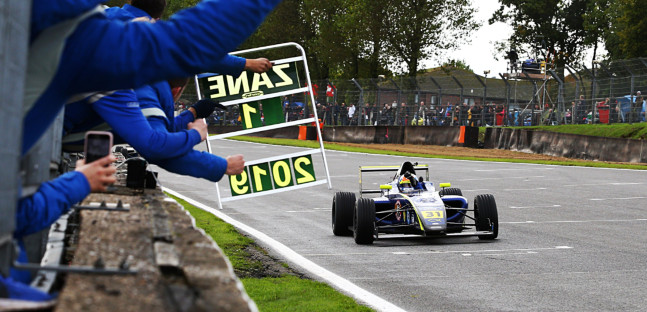 British F4 a Brands Hatch<br />Maloney campione all'ultima gara 