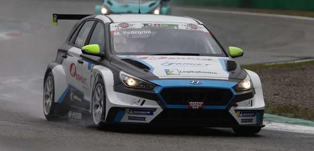 Monza, qualifica: pole per Pellegrini