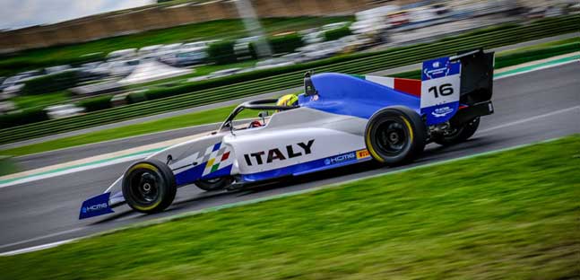 Autotecnica promossa per i motori<br />ibridi nella F4 Cup motorsport games