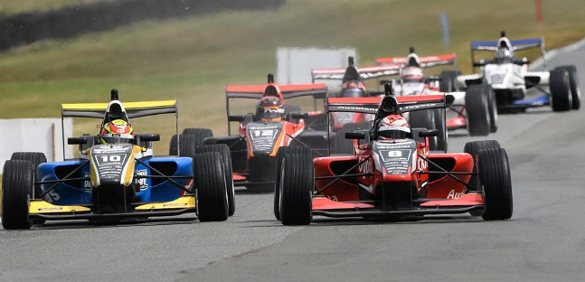 F.Toyota a Teretonga<br />Armstrong vince l'unica gara