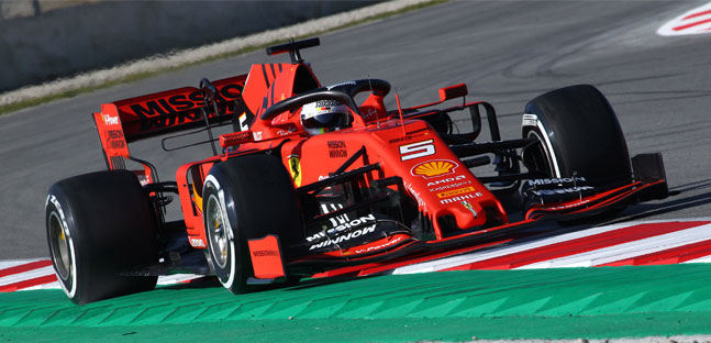 Test a Montmel&ograve;, 1° giorno<br />Vettel, leader instancabile