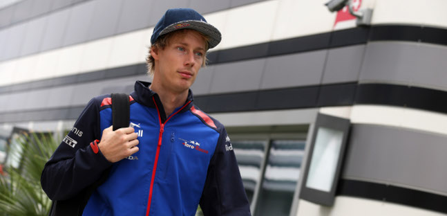 Anche Hartley al simulatore Ferrari,<br />insieme a Wehrlein, Fuoco e Rigon