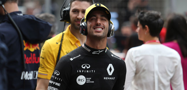 Ricciardo ritrova morale,<br />a Shanghai i primi punti