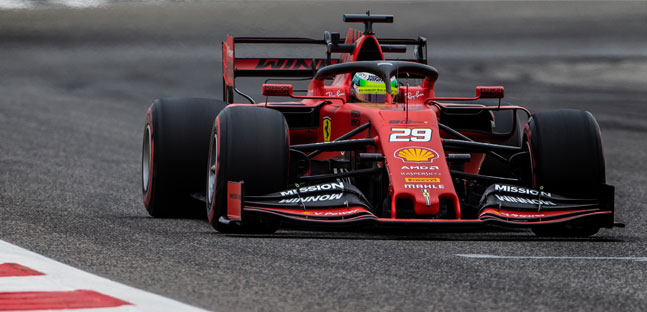 Test a Sakhir - 1° giorno<br />Verstappen leader, bene Schumi jr