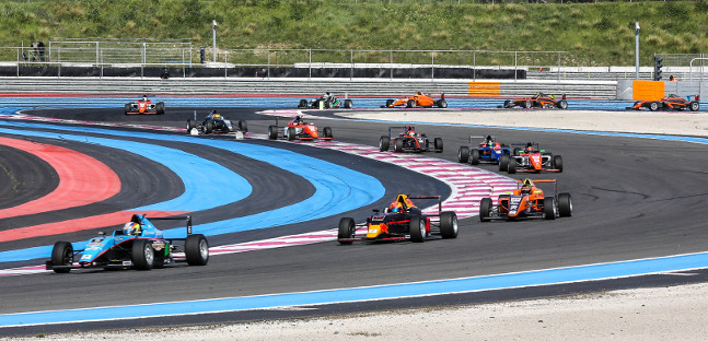 F4 spagnola a Le Castellet<br />Carrara e Jenzer, subito en-plein