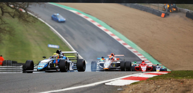 British F4 a Brands Hatch<br />Alvarez leader, Browning esalta