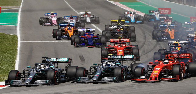 Hamilton di nuovo leader,<br />Ferrari umiliata, Verstappen a podio