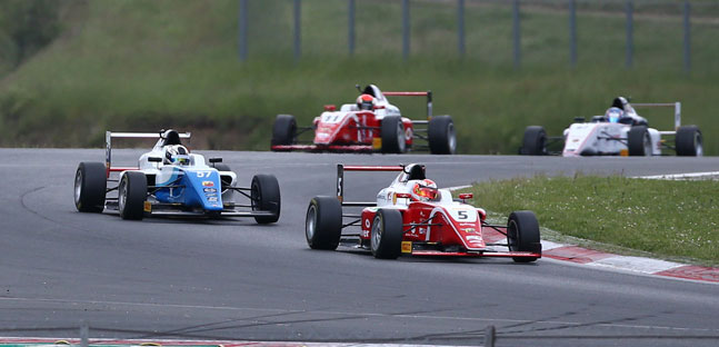 Vallelunga, gara 1<br />Petecof tra SC e pioggia