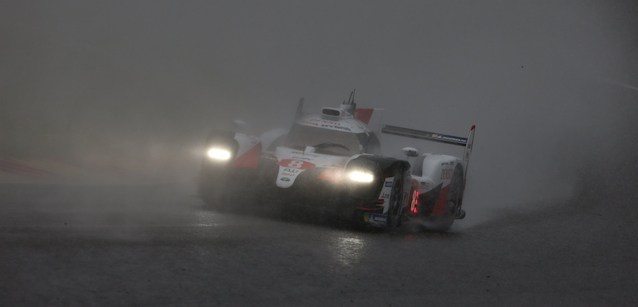 Spa, gara: neve, pioggia e grandine<br />Alonso-Buemi-Nakajima al top<br />