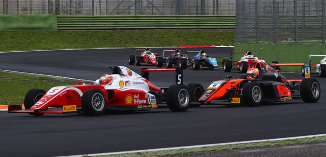 Vallelunga - Gara 3<br />La rivincita di Petecof