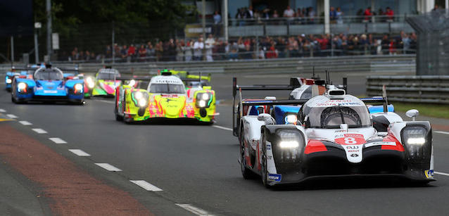 Le Mans - Le prime ore<br />Toyota al top, Cairoli KO