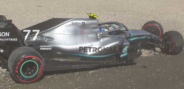 Spielberg - Libere 2<br />Crash per Verstappen e Bottas
