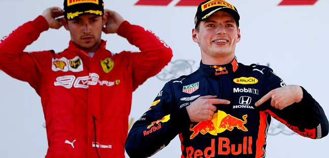 Verstappen travolgente, ma scoppia<br />la polemica sul sorpasso a Leclerc