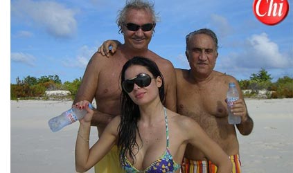 Flavio Briatore cacciato da Capriccioli a suon di gavettoni