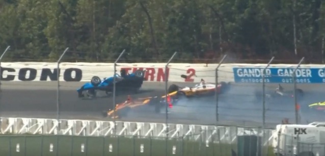 Pocono - Ancora un brutto crash al via,<br />Rosenqvist in ospedale per controlli