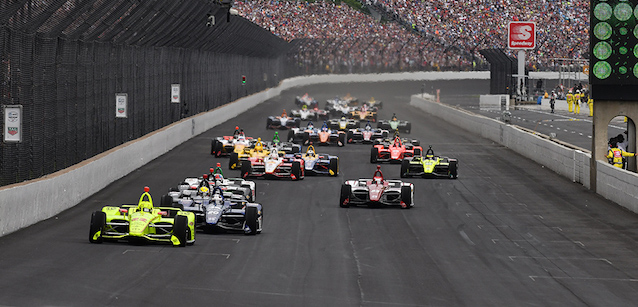 IndyCar con l'ibrido nel 2022