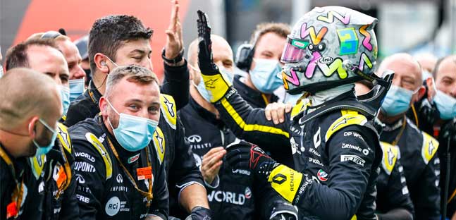 Al quinto anno dal rientro in F1,<br />la Renault finalmente sul podio